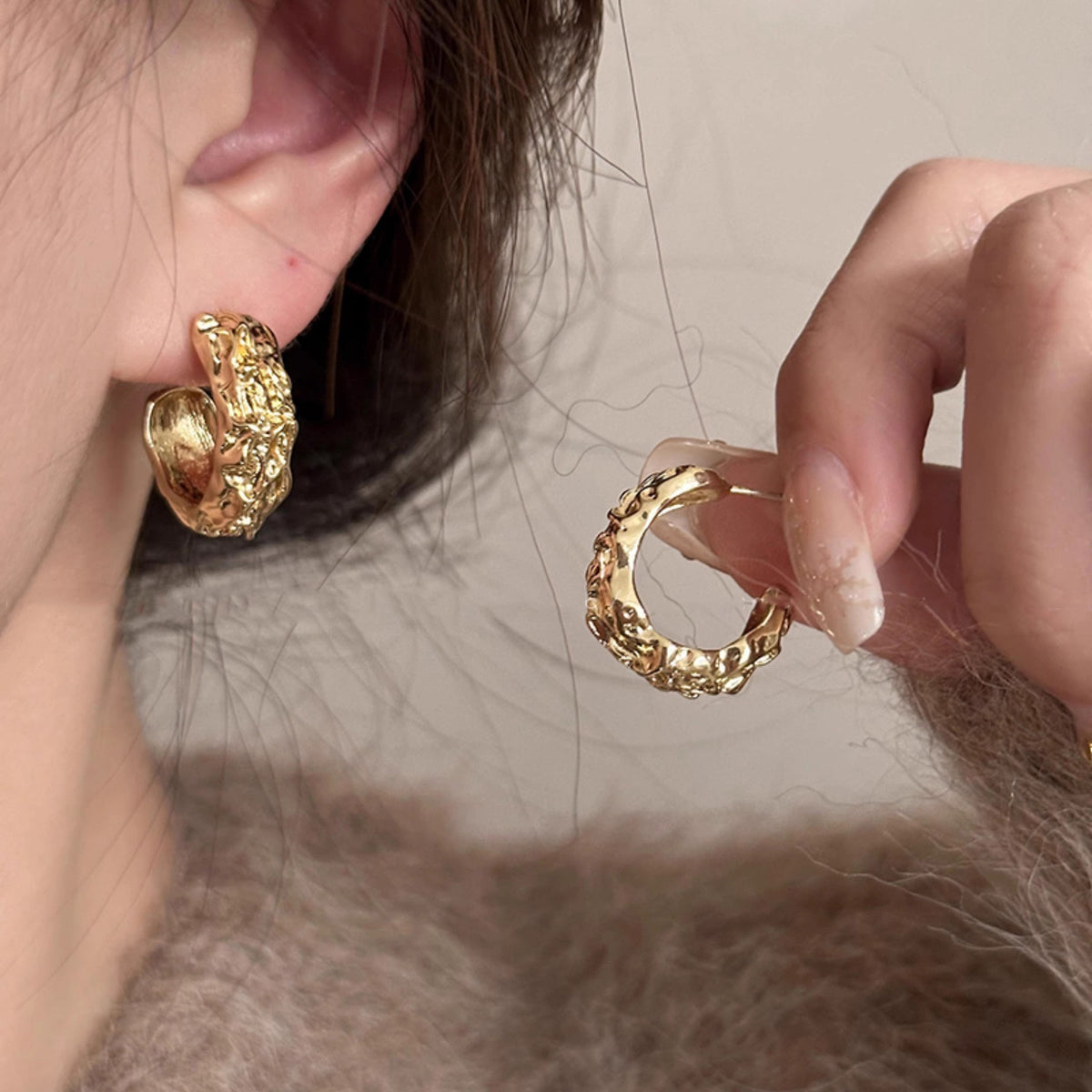 Linea Geometric Metal Earrings
