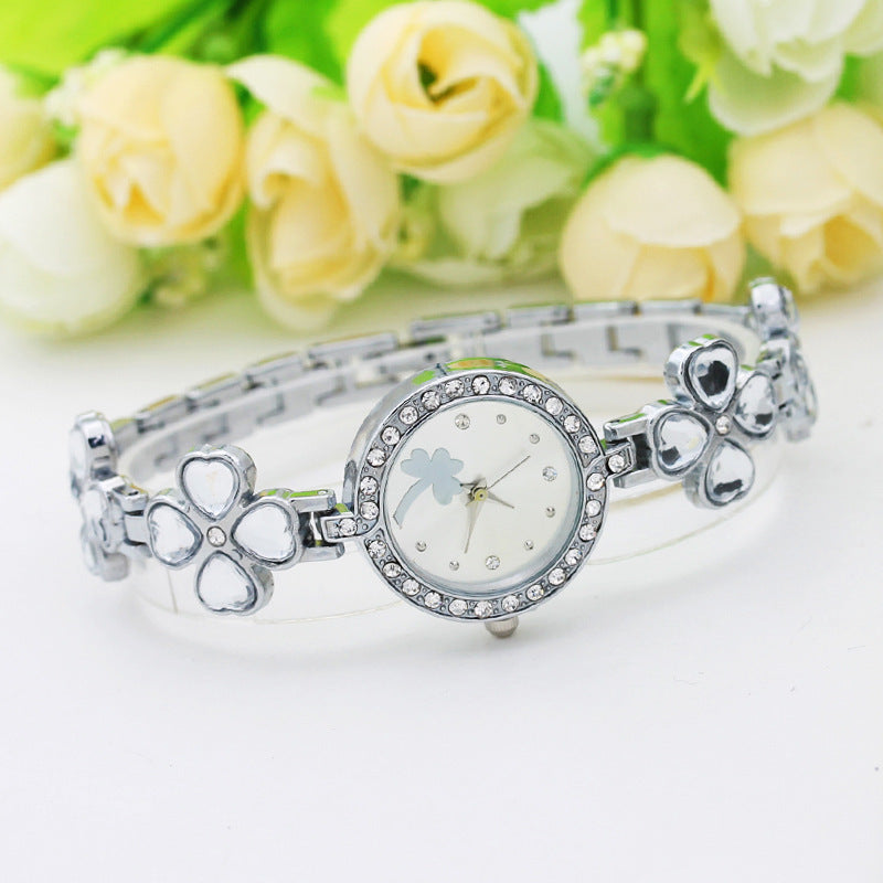 Clover Crystal Bracelet Watch for Women - Elegant Floral Timepiece