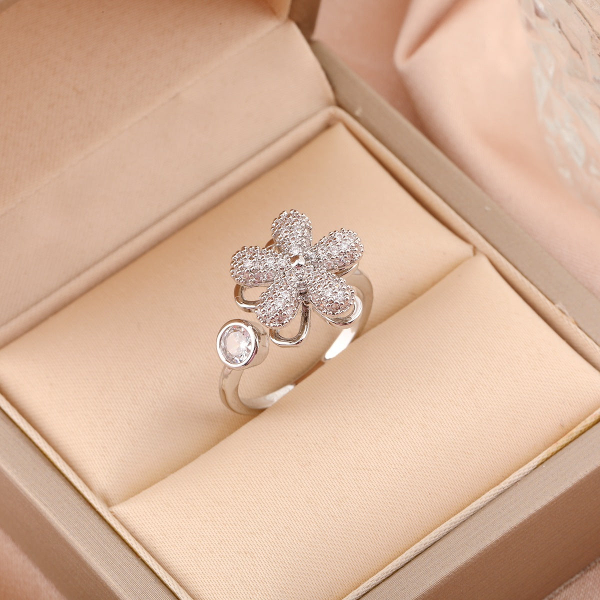 Adjustable Spinning Zircon Copper Ring