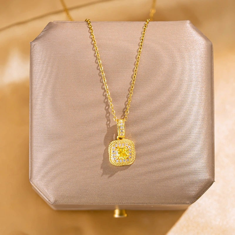 Pendant Necklace