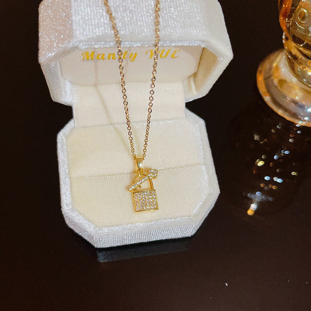 Titanium Steel Zircon Necklace with Geometric Pendant