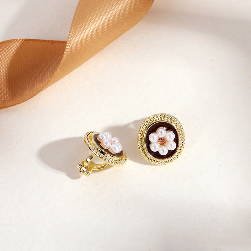 Lustrelace Pearl Ear Clips