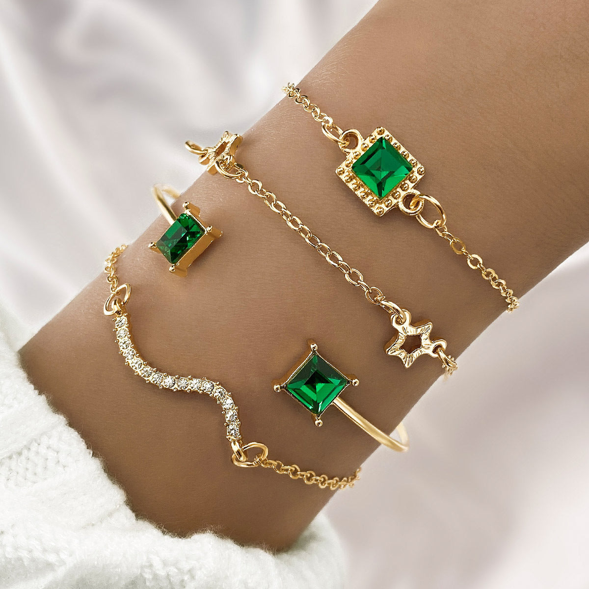 Geometric Heart Knot Bracelet Set