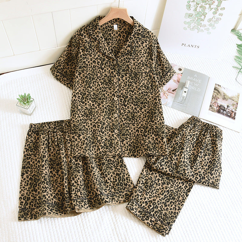 Three-piece lightweight pajama set