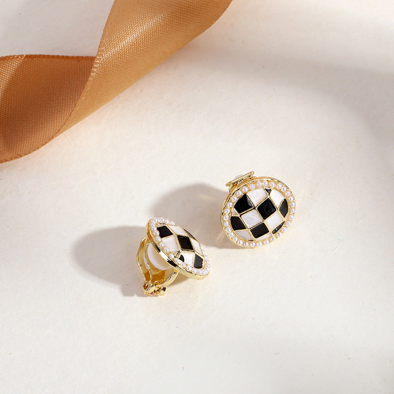 Lustrelace Pearl Ear Clips