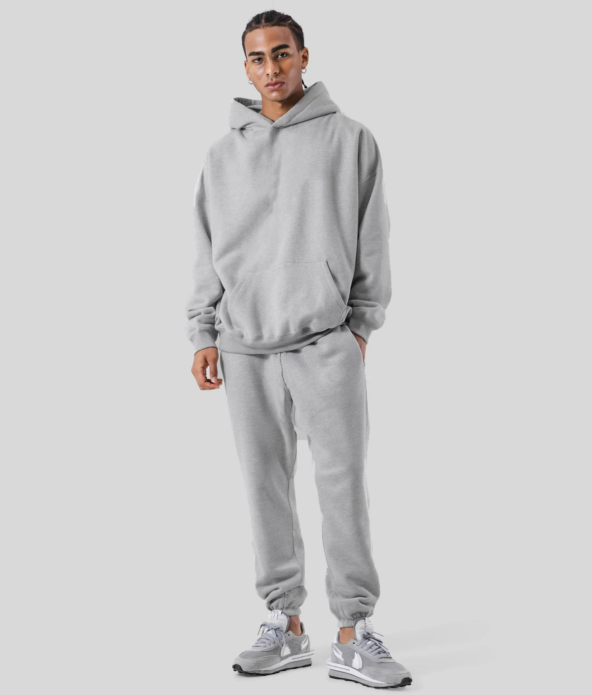 Versatile loose fleece-lined hooded sweatshirt