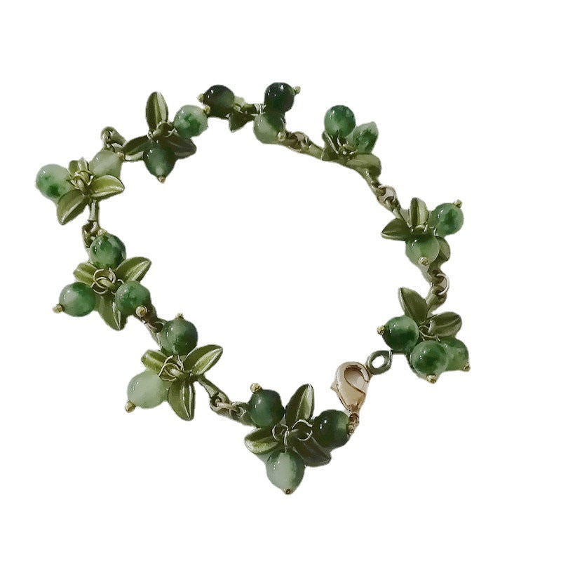 Vintage Floral Pearl Bracelet with Berry Accents