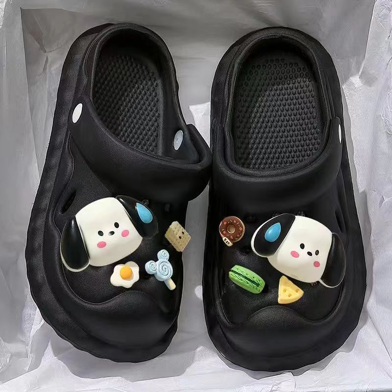 Thick-soled clogs can be worn outside