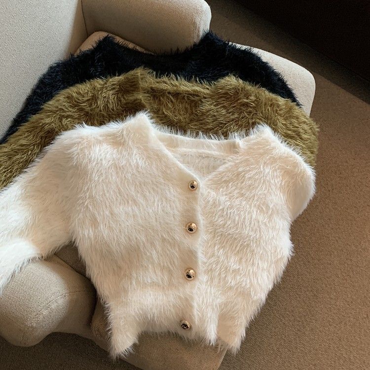 Knitted cardigan sweater coat