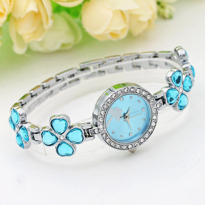 Clover Crystal Bracelet Watch for Women - Elegant Floral Timepiece