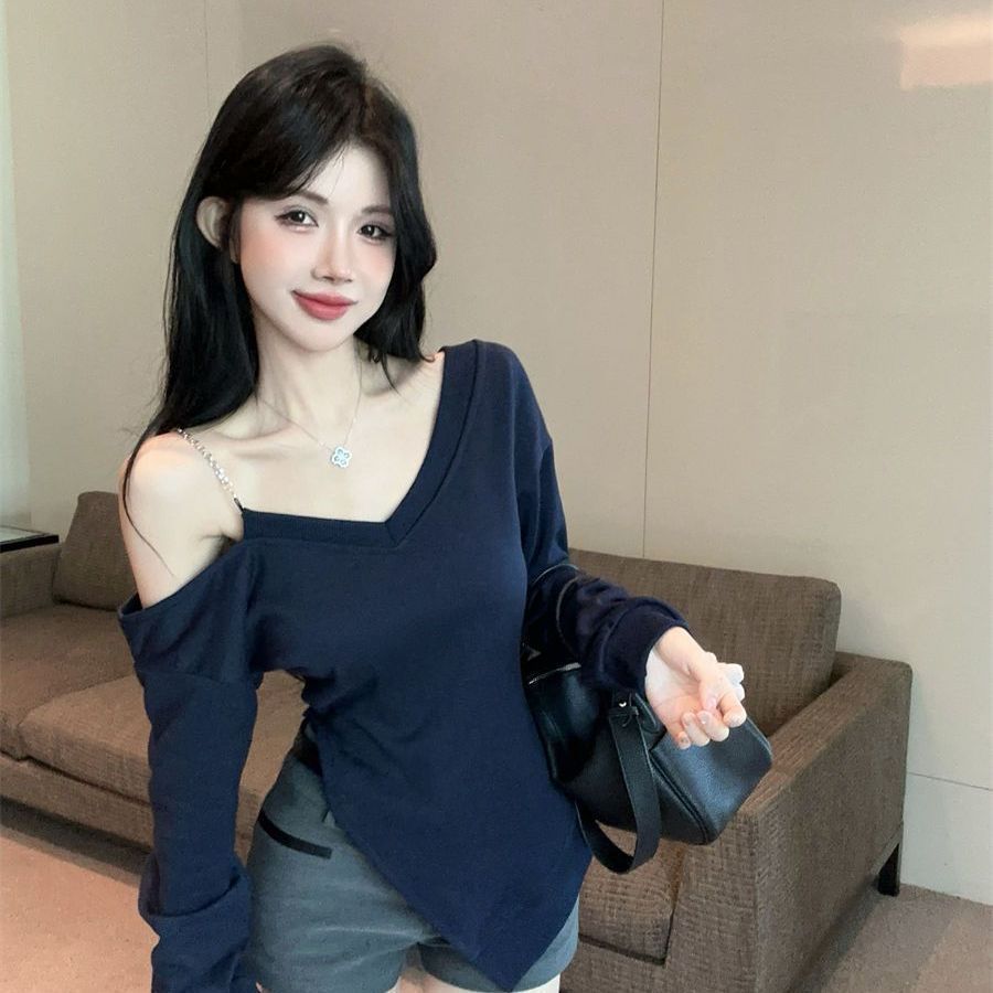 Womens Off-Shoulder Chain Long Sleeve Sweatshirt