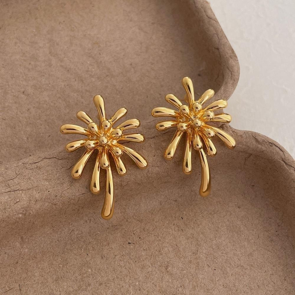 Linea Geometric Metal Earrings