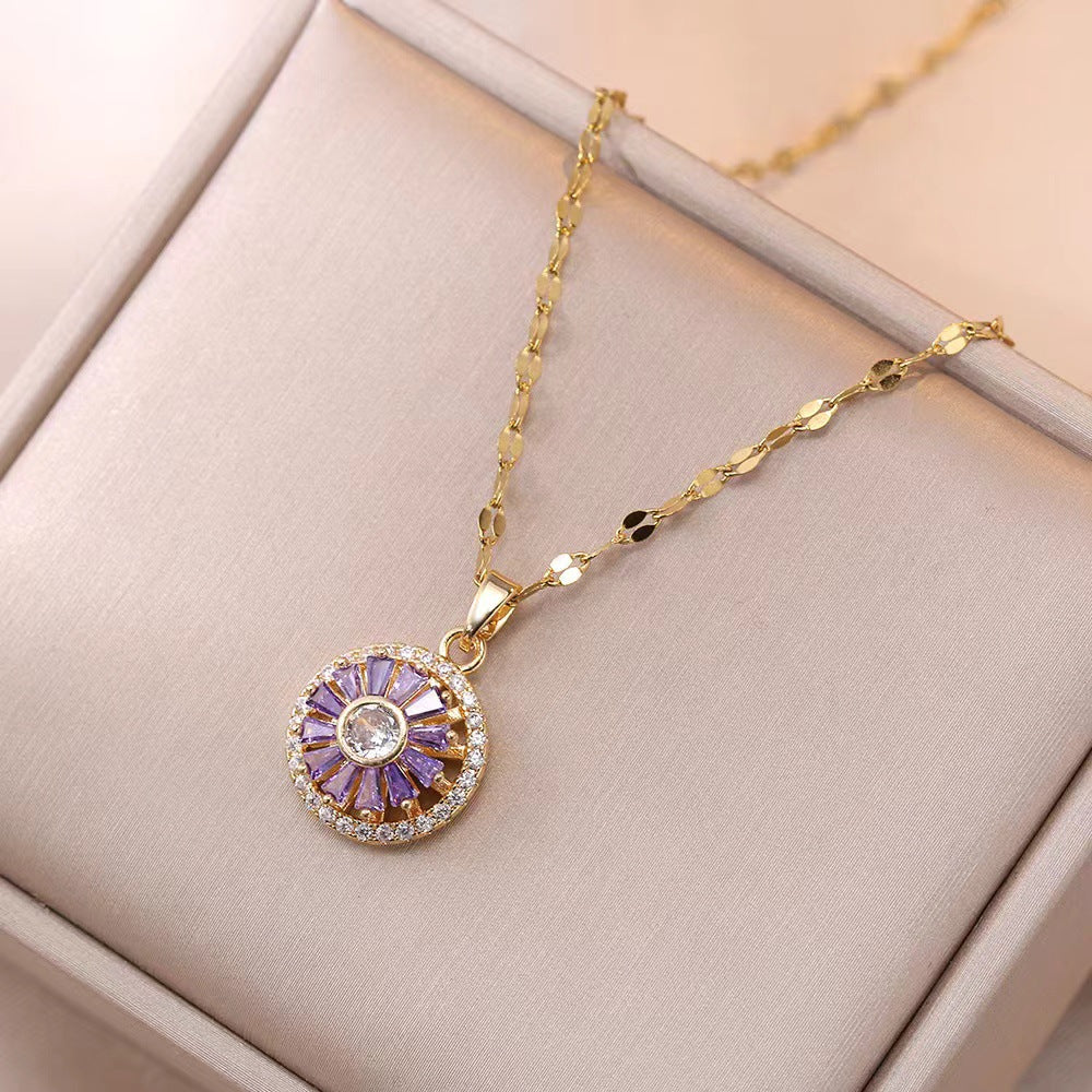 Fashionable retro-style clavicle necklace