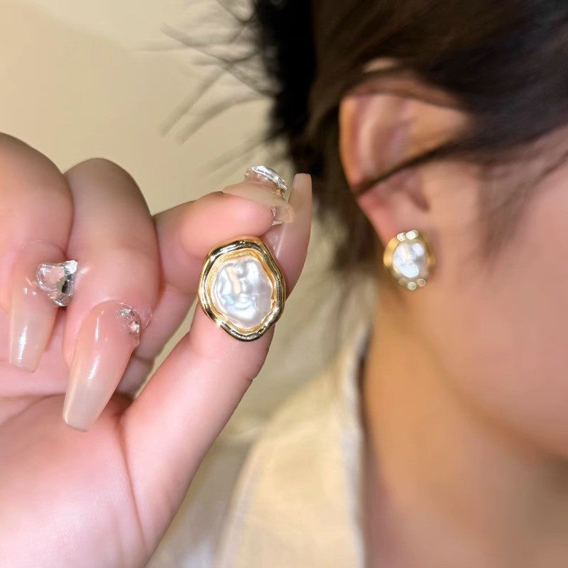 Linea Geometric Metal Earrings