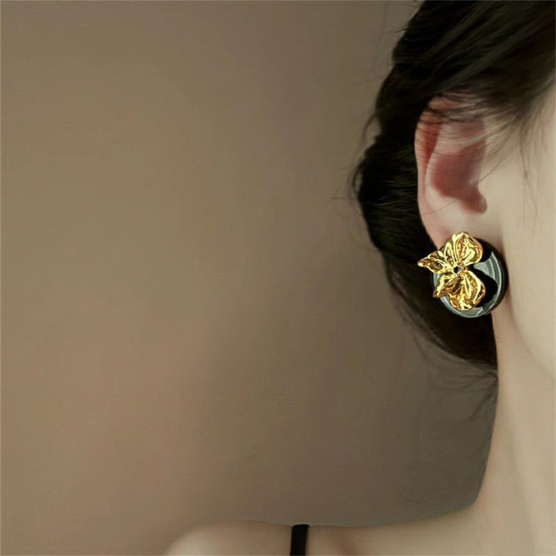 Linea Geometric Metal Earrings