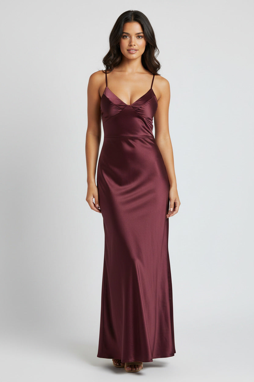 Elegant Tie-Waist Backless Evening Gown