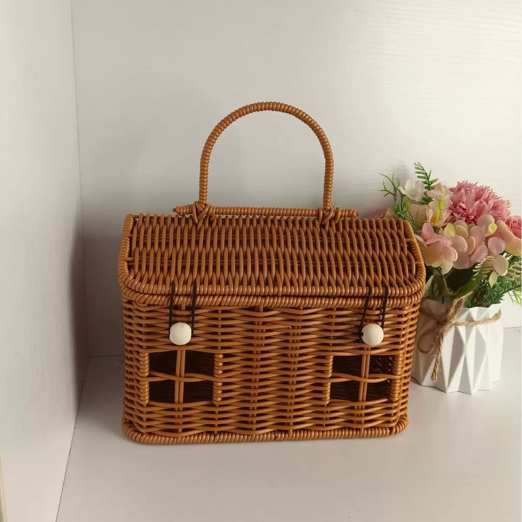 Wicker Vintage Handheld Basket House