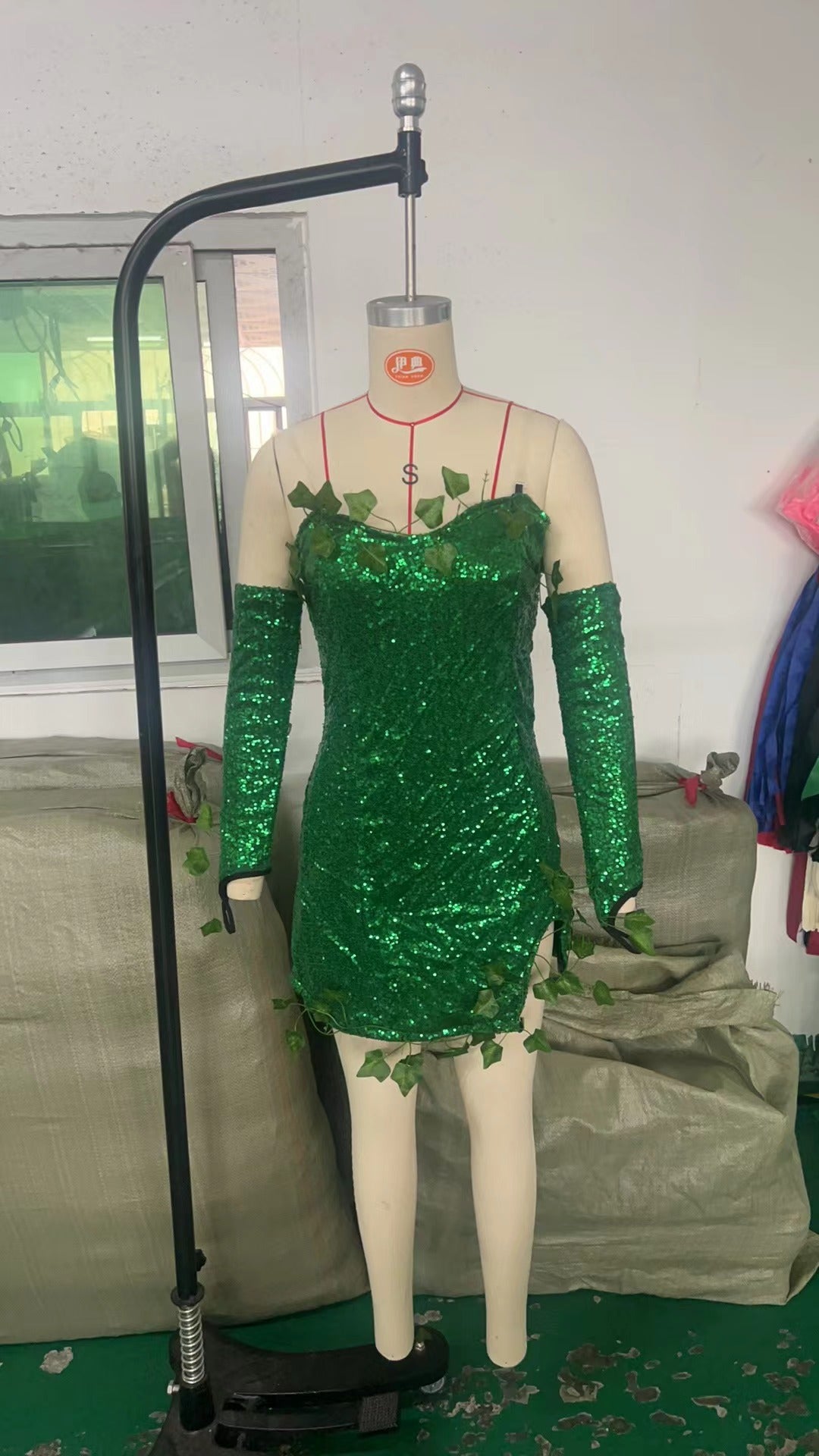 Leaf Sequins Halloween Dance Dress