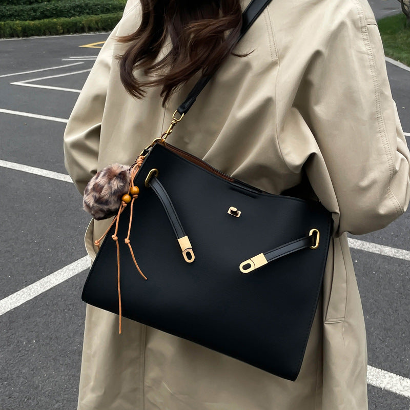 Retro Large Capacity Crossbody Handbag