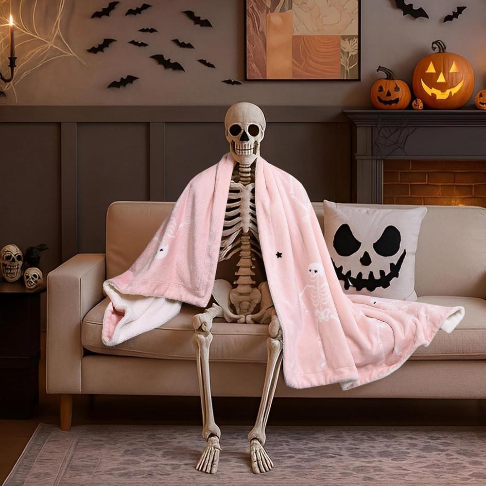 Double-Sided Sherpa Fleece Throw Blanket with Halloween Pattern