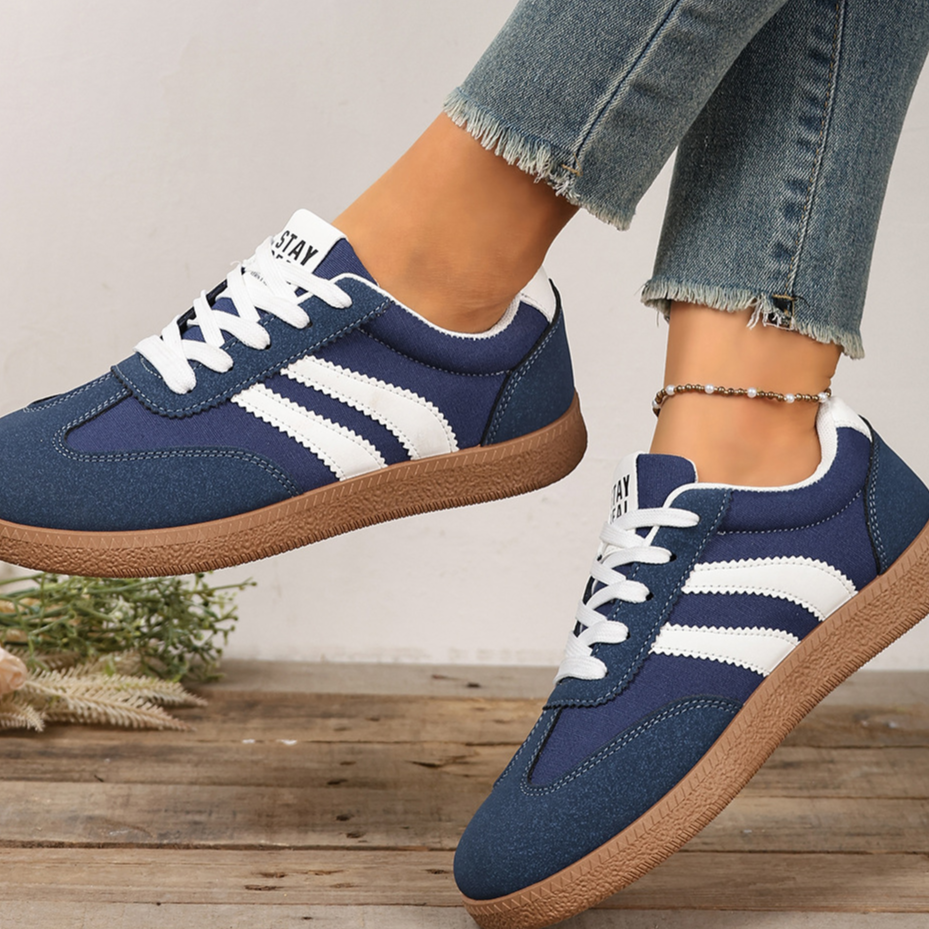 Samba Casual Lace-Up