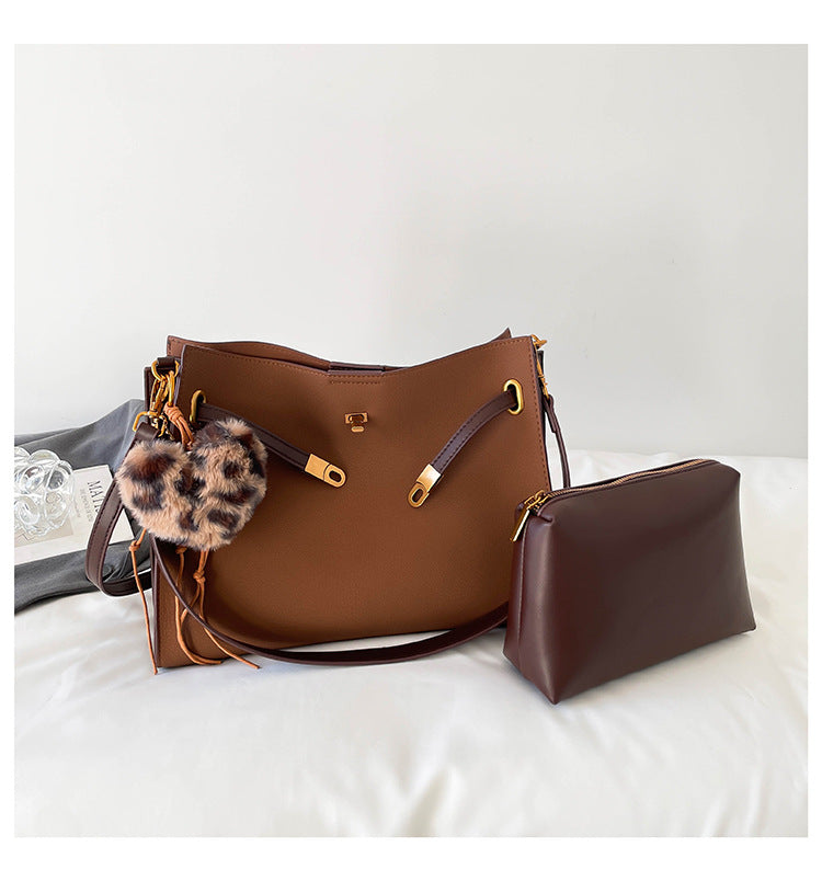 Retro Large Capacity Crossbody Handbag