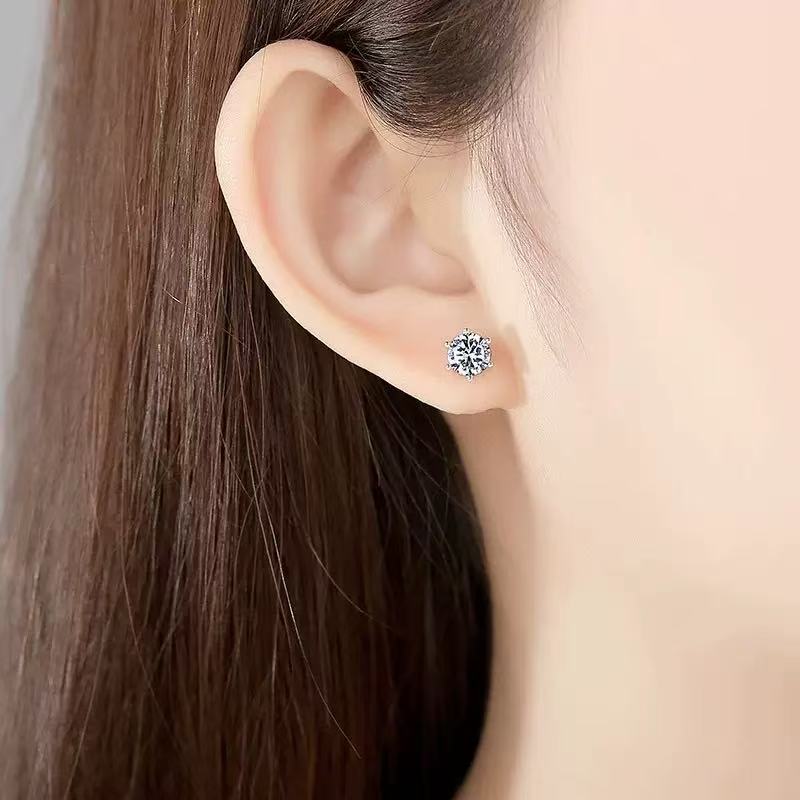 4 Pcs Six-Claw Zircon Stud Earrings