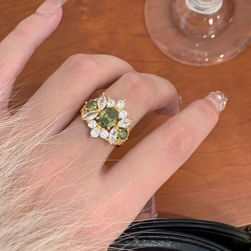 Vintage Olive Green Zircon Open Finger Ring