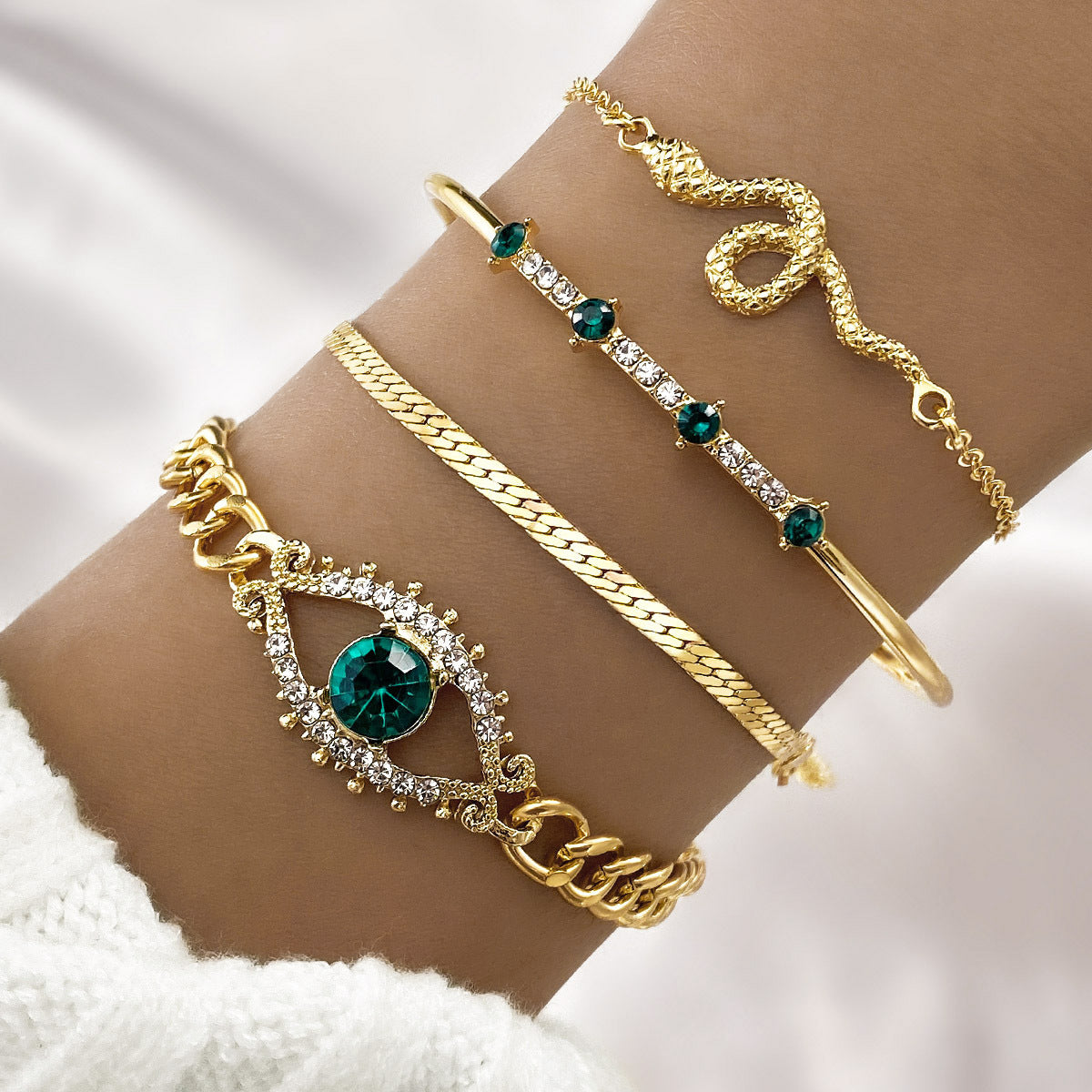 Geometric Heart Knot Bracelet Set