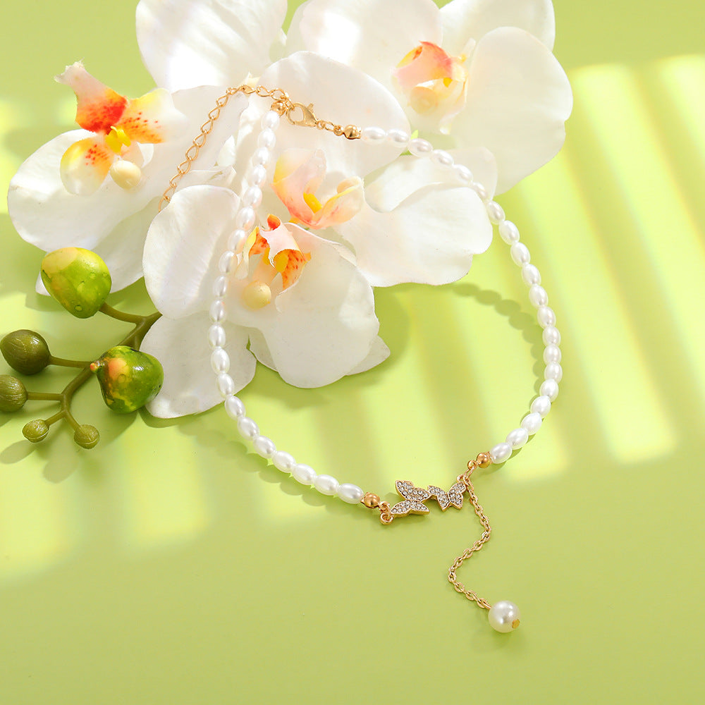 Retro Luxury Butterfly Pearl Pendant Necklace