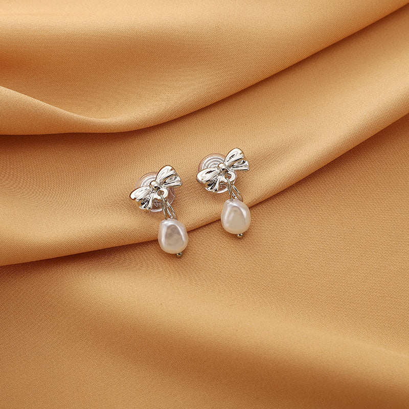 Aurielle Clip-On Pearl Earrings