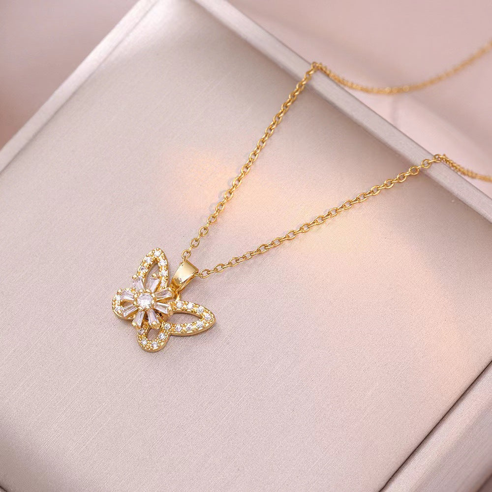 Fashionable retro-style clavicle necklace