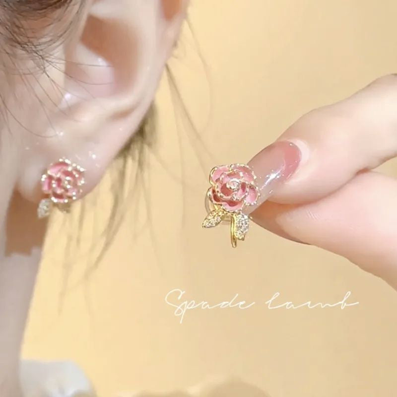 Refined Pearl Earrings 7562 in Timeless Design