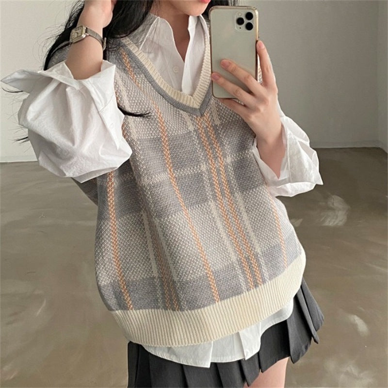 Womens Plaid Knit Vest