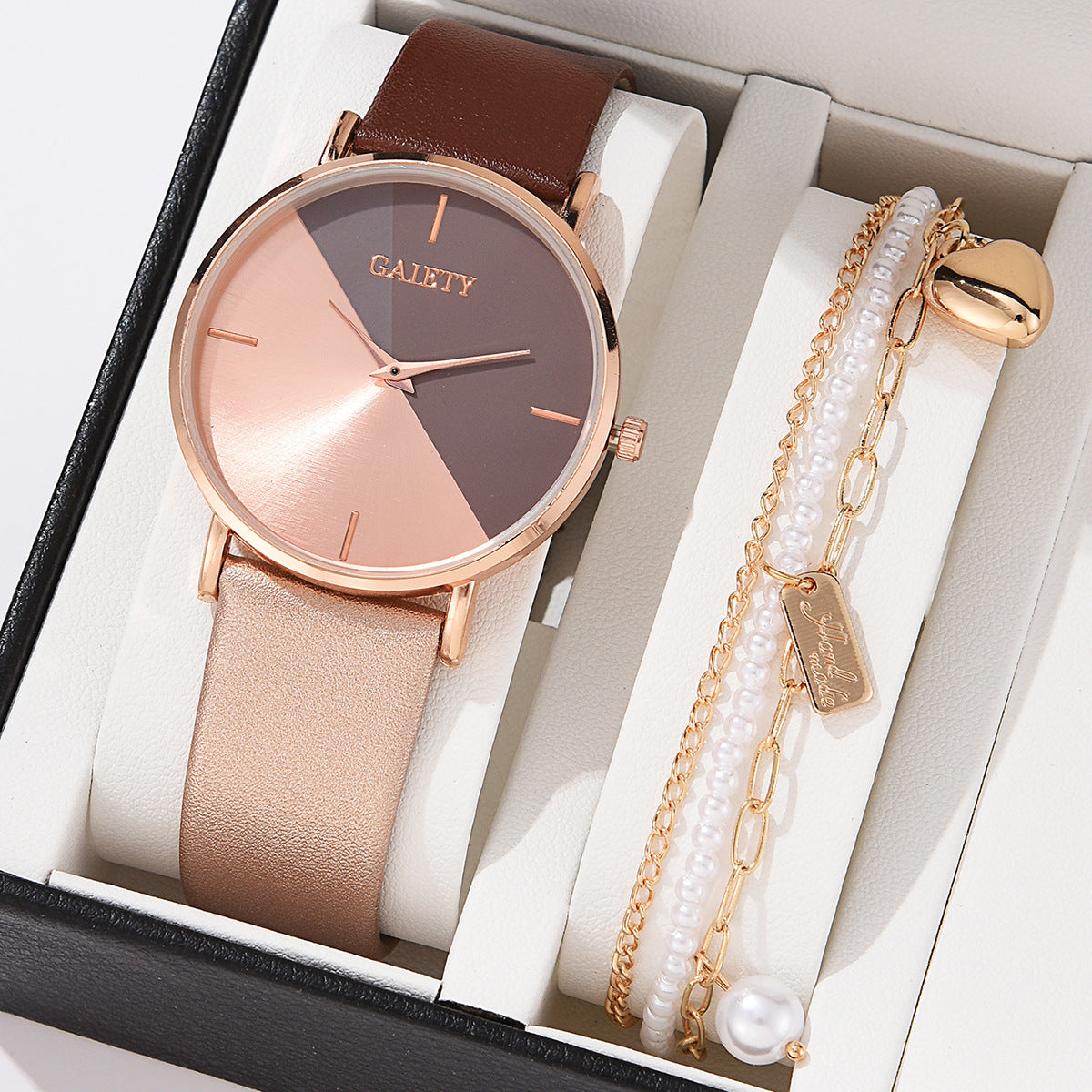 Two-color simple quartz watch