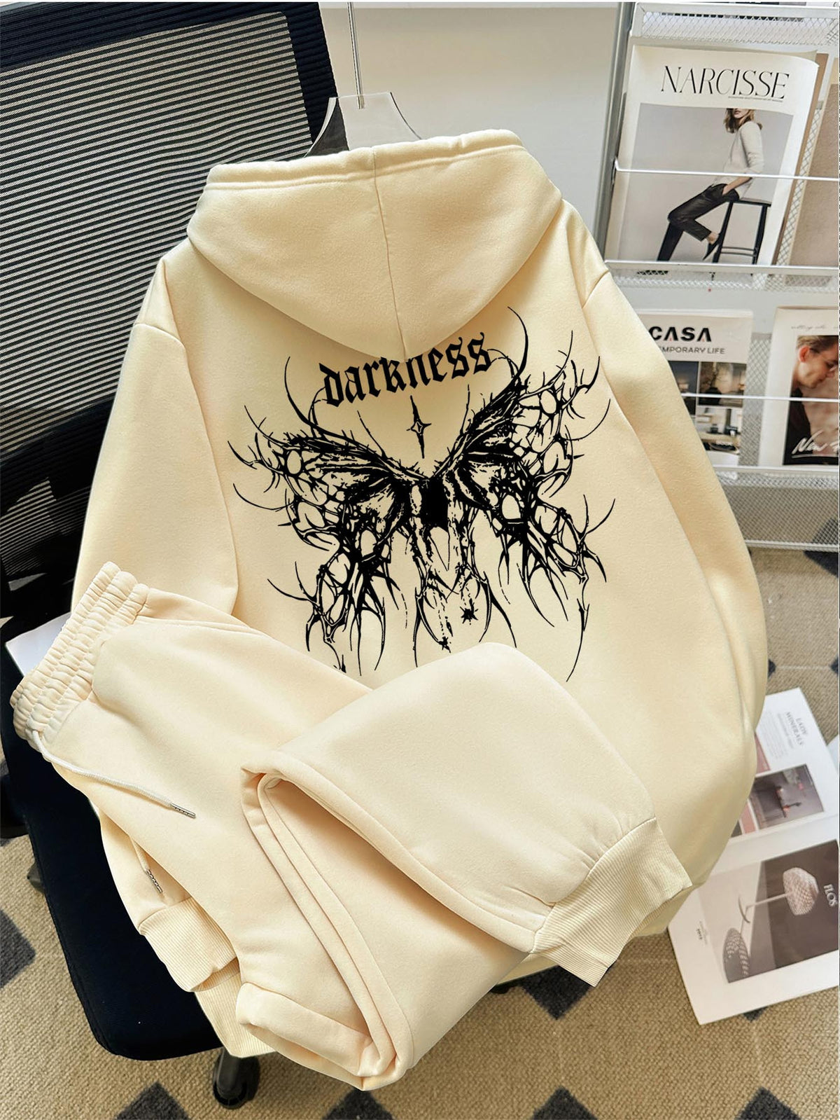 Gothic Print Hooded Sweatshirt