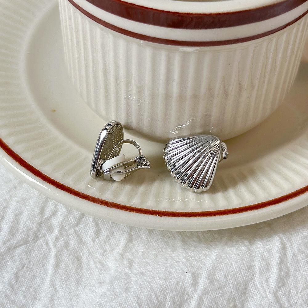 Lustrelace Pearl Ear Clips