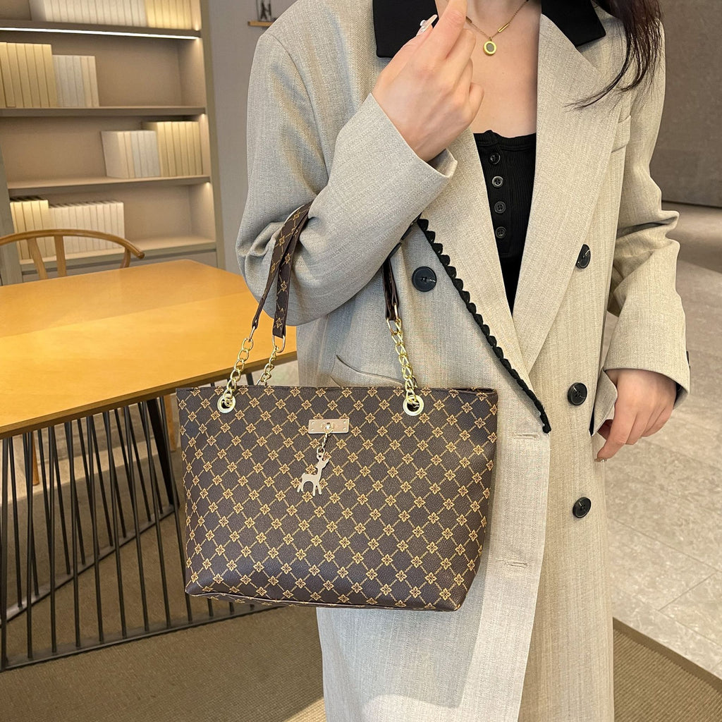 Retro Chain Tote Bag with Adjustable Strap