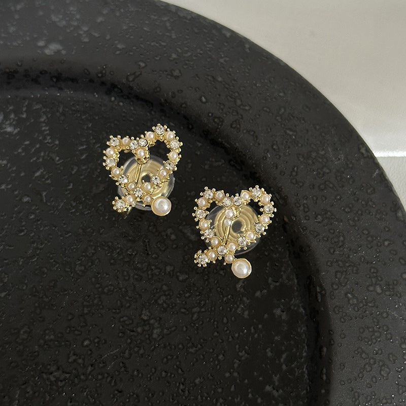 Pearl earrings without pierced ears