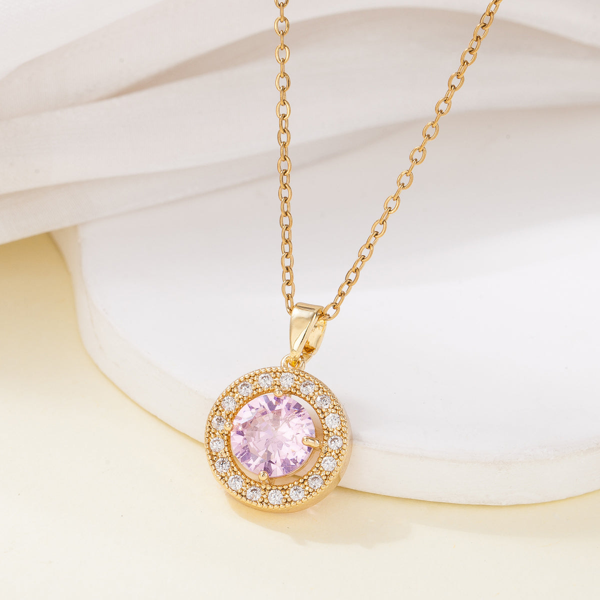 fashion necklace