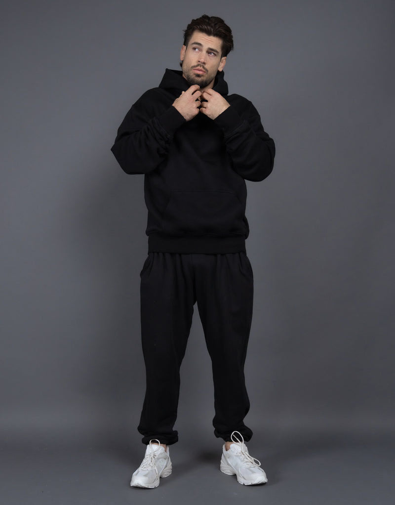 Versatile loose fleece-lined hooded sweatshirt