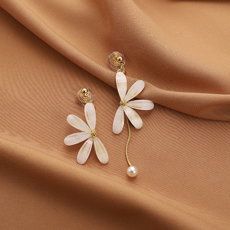 Aurielle Clip-On Pearl Earrings