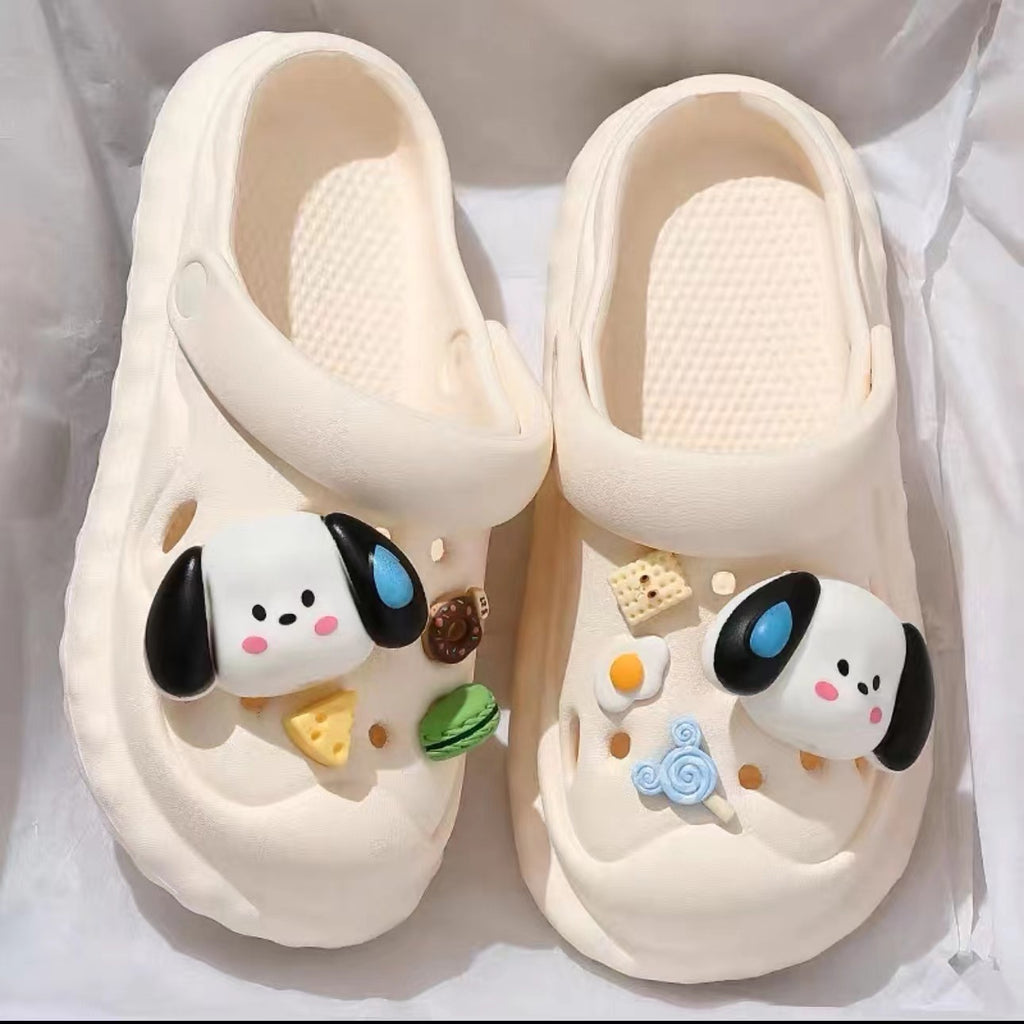 Thick-soled clogs can be worn outside