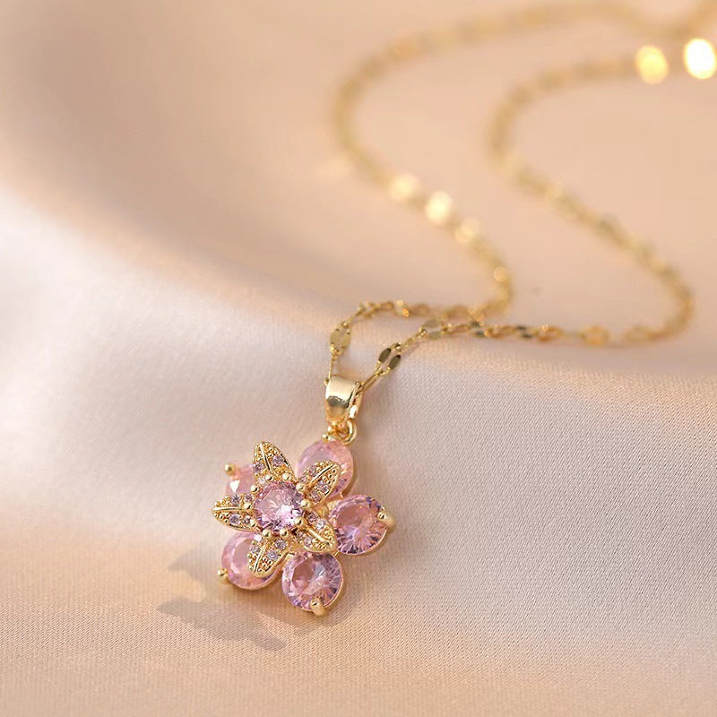Fashionable retro-style clavicle necklace