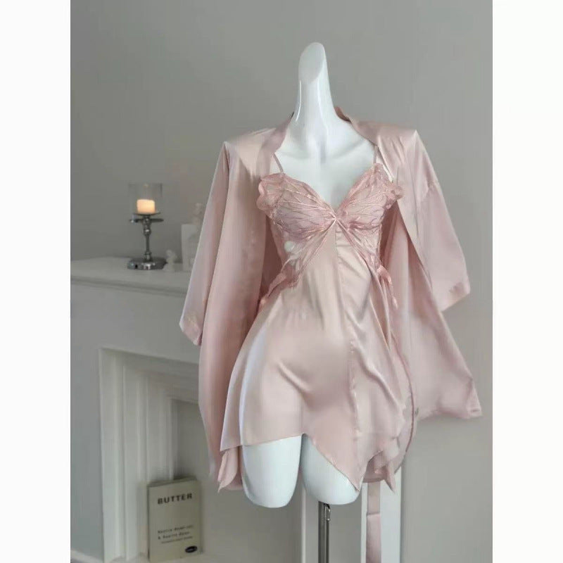 Nightwear set with robe