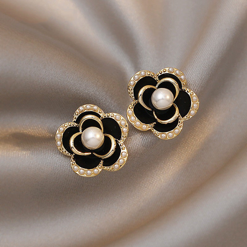 Pearl Geometric Earrings