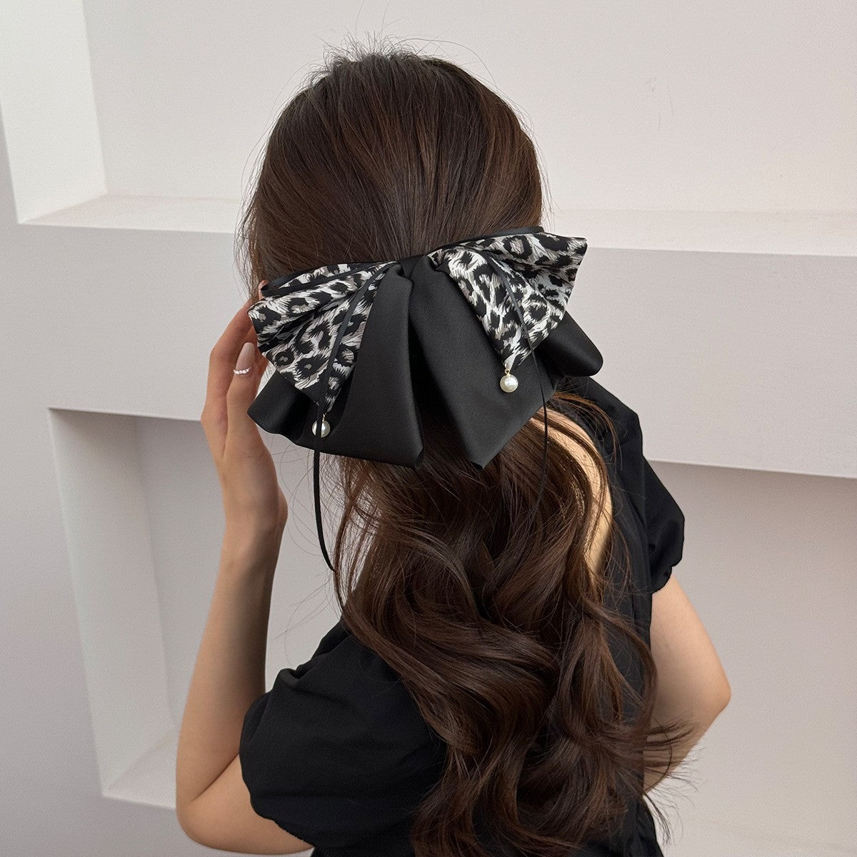 Elegant Bow Crystal Hair Claw Clip