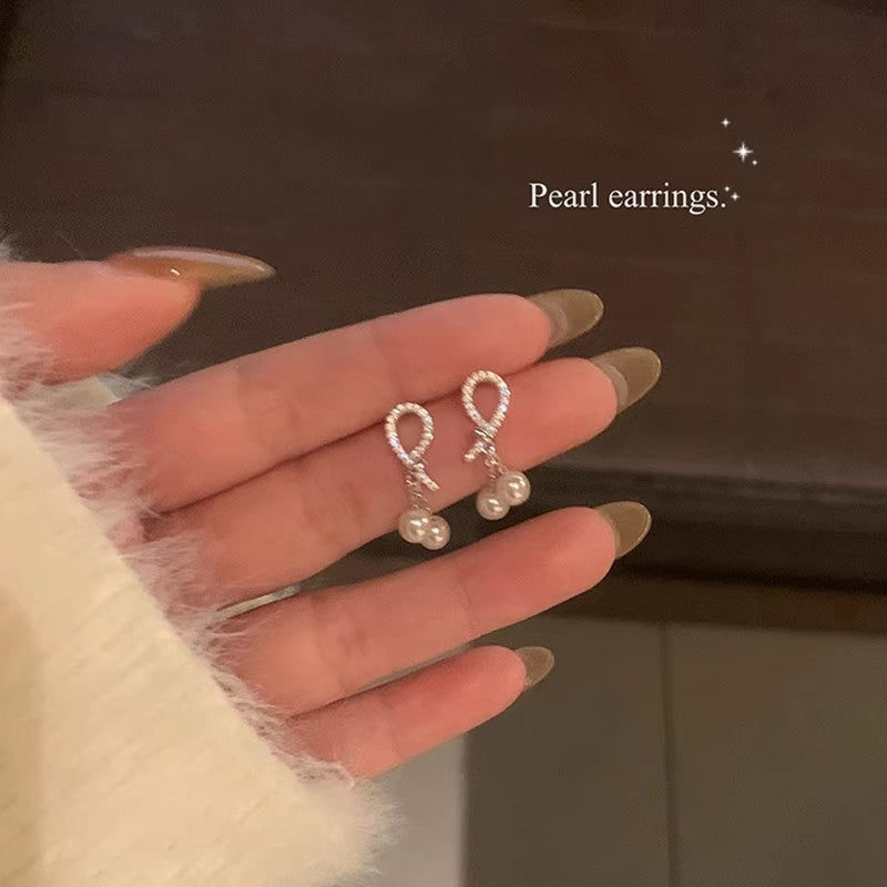 Lirio Charm Bow & Butterfly Earrings