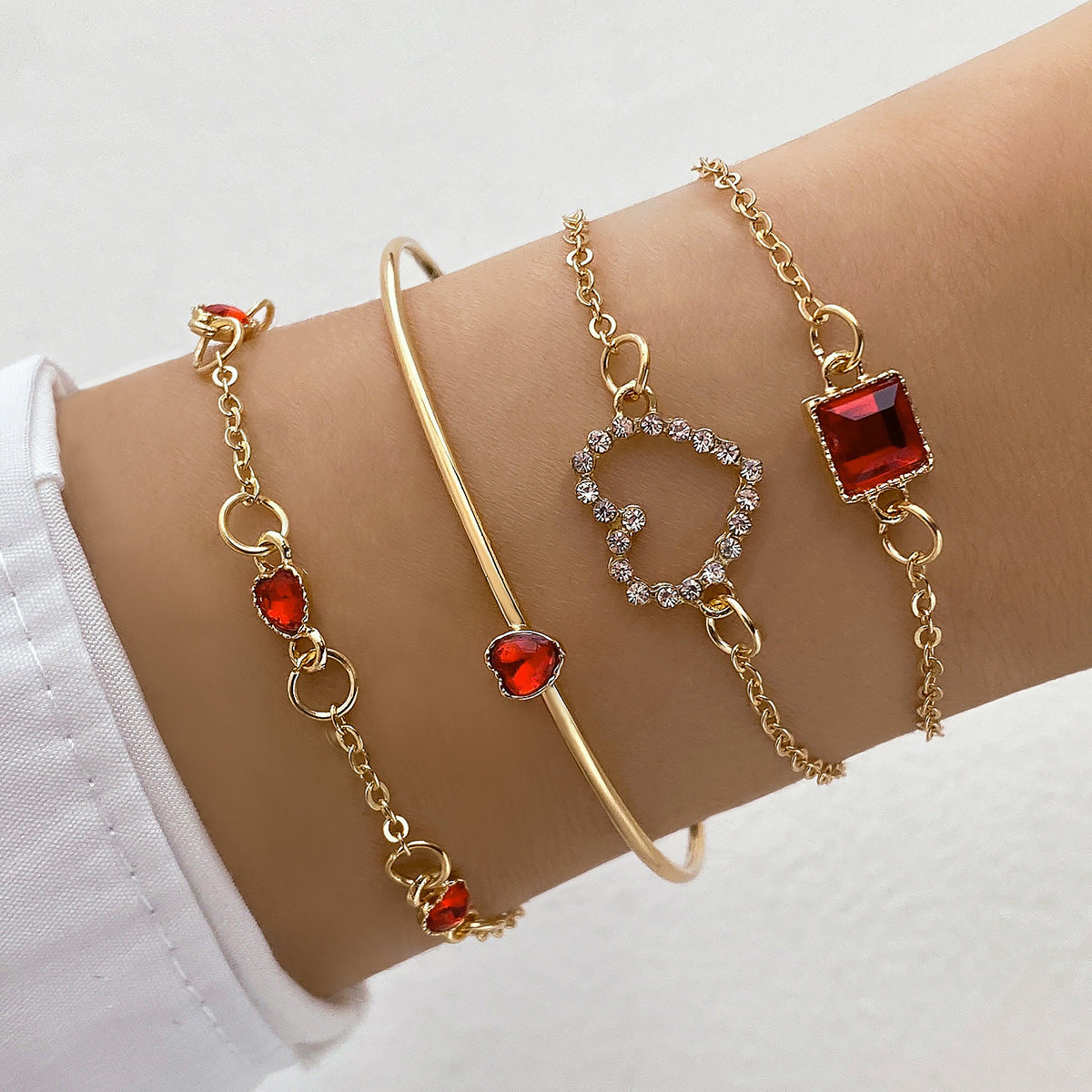 Geometric Heart Knot Bracelet Set