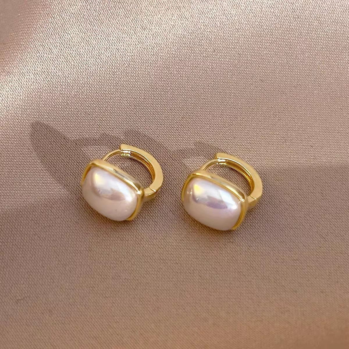 Pearl Geometric Earrings